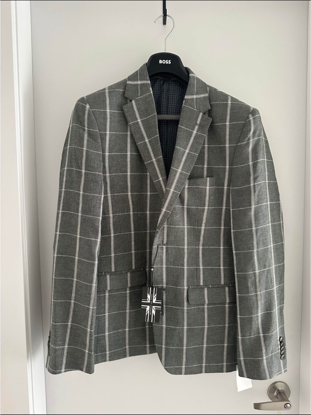 Soul of London Men's Gray Windowpane Sport Coat - Tailored Single-Breasted Blaze